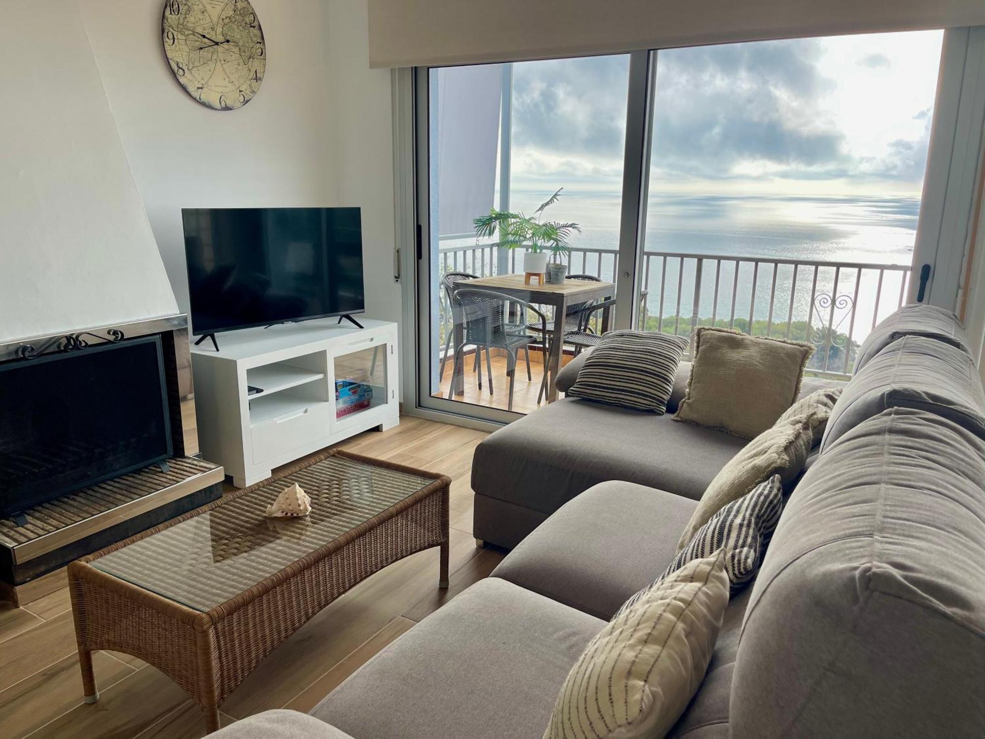 Seahomes Vacations, La Casa Blue Mediterranean Lifestyle 布拉内斯 外观 照片