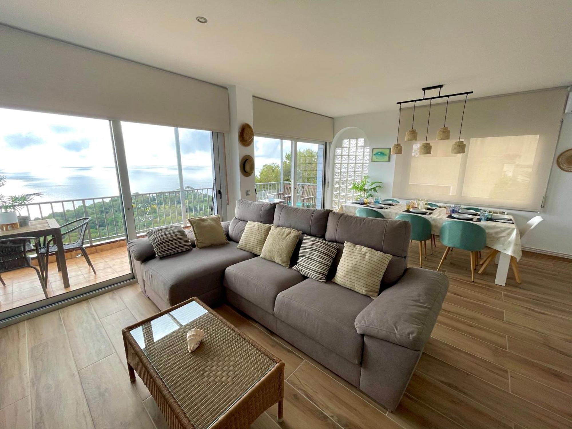 Seahomes Vacations, La Casa Blue Mediterranean Lifestyle 布拉内斯 外观 照片
