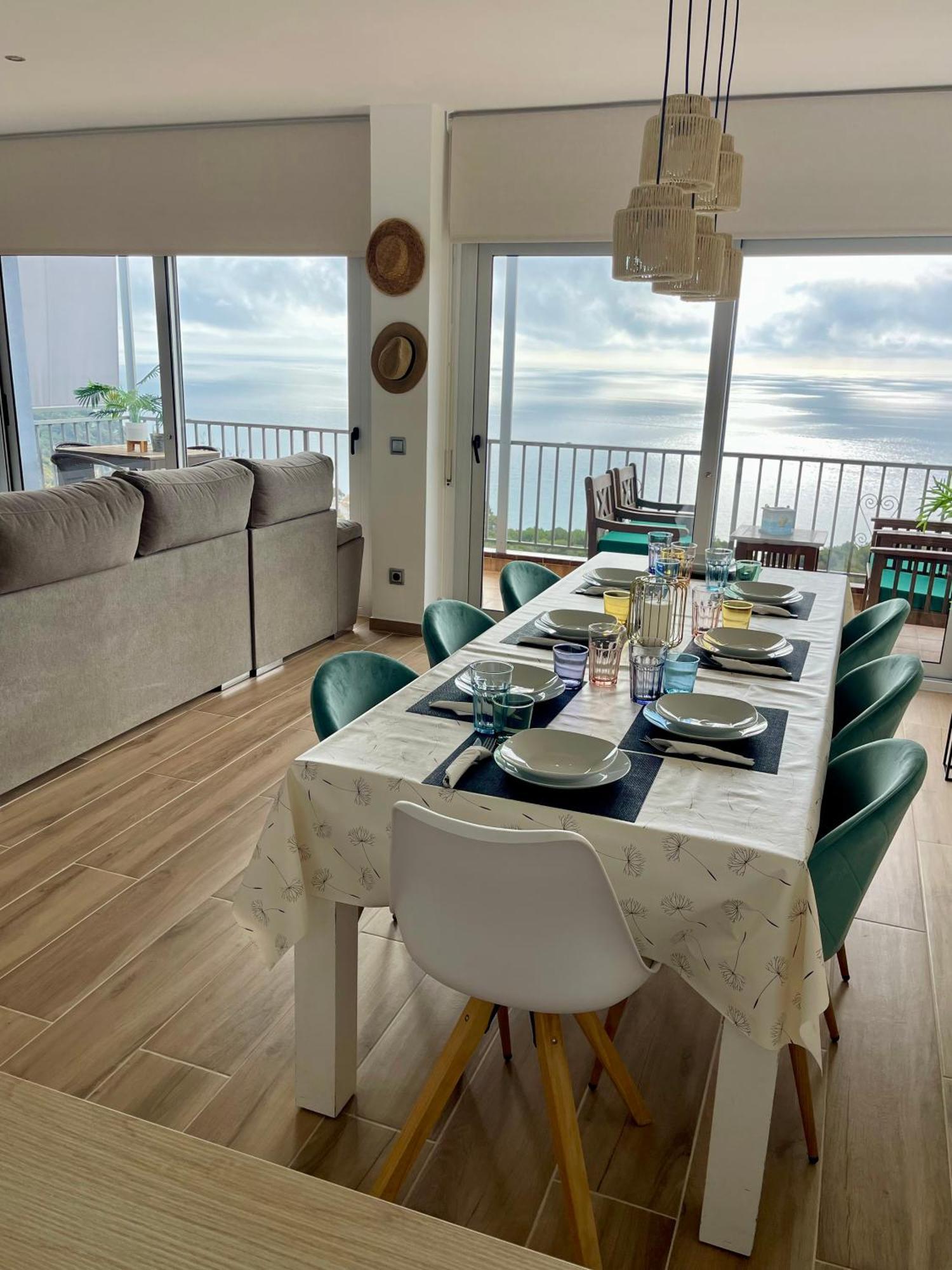 Seahomes Vacations, La Casa Blue Mediterranean Lifestyle 布拉内斯 外观 照片