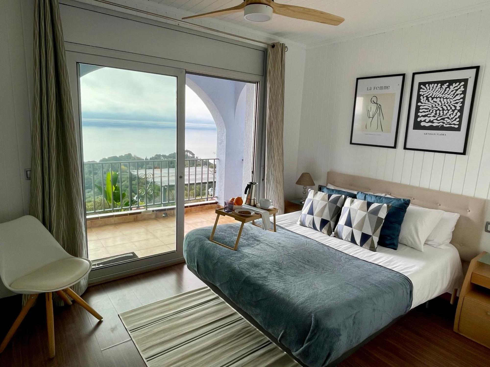 Seahomes Vacations, La Casa Blue Mediterranean Lifestyle 布拉内斯 外观 照片