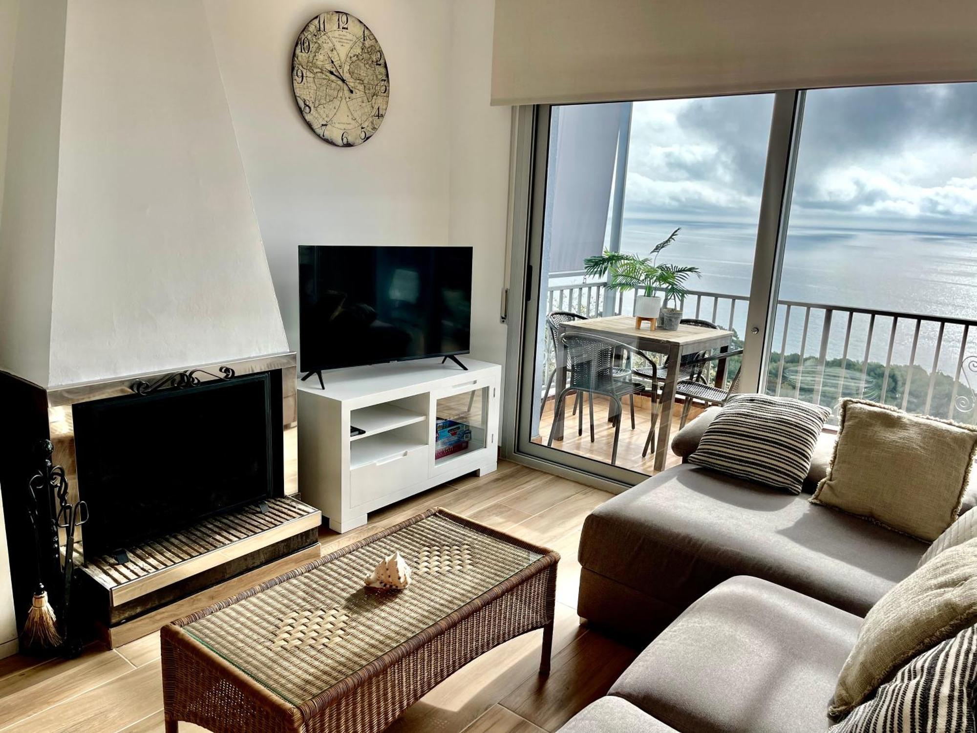 Seahomes Vacations, La Casa Blue Mediterranean Lifestyle 布拉内斯 外观 照片