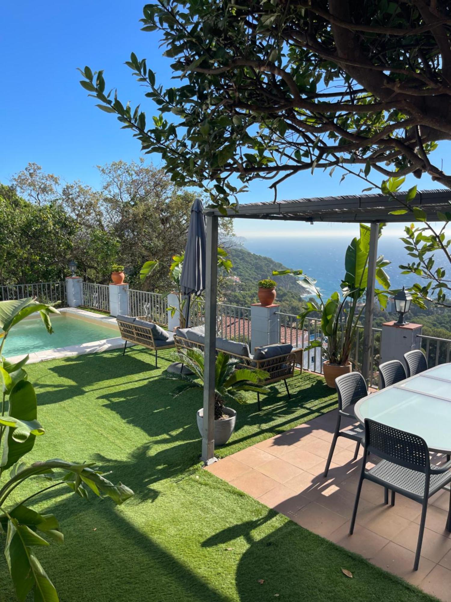 Seahomes Vacations, La Casa Blue Mediterranean Lifestyle 布拉内斯 外观 照片