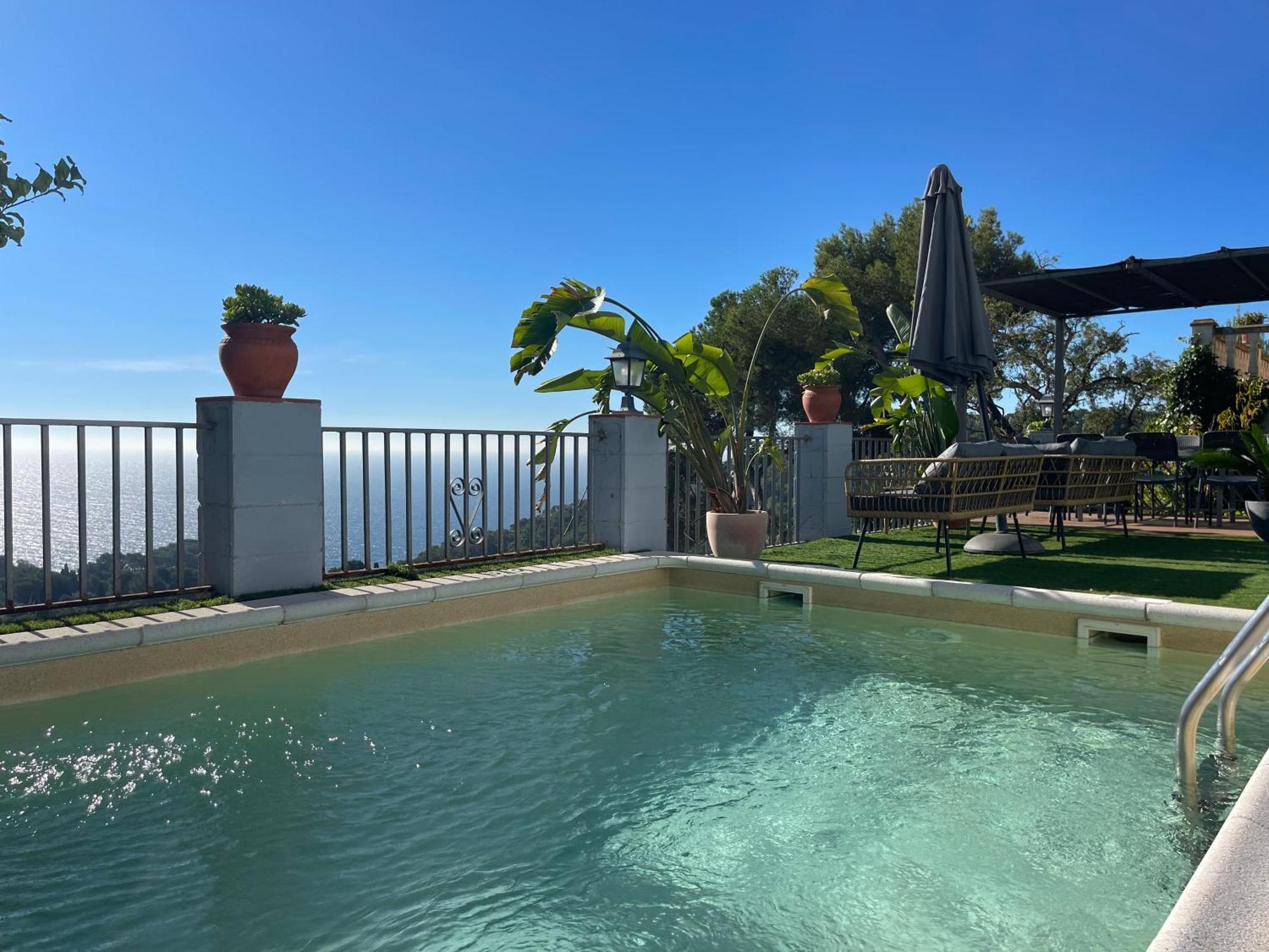 Seahomes Vacations, La Casa Blue Mediterranean Lifestyle 布拉内斯 外观 照片